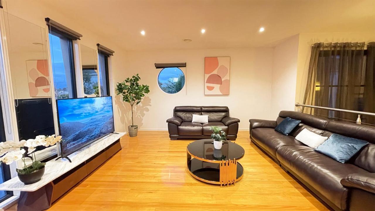 Luxury 7Brm Entire House Lakeview Blackswans Wifi Bbq Resort Point Cook Buitenkant foto