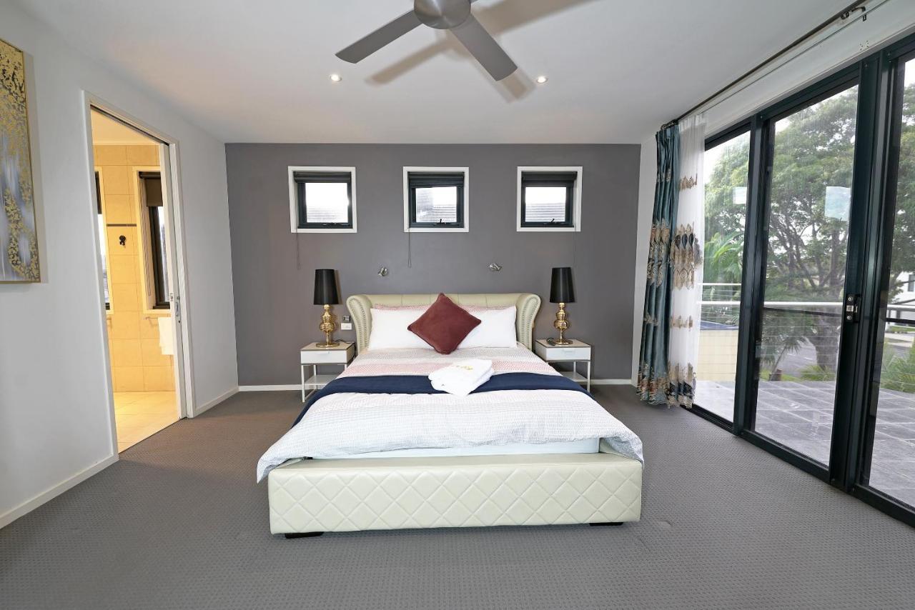 Luxury 7Brm Entire House Lakeview Blackswans Wifi Bbq Resort Point Cook Buitenkant foto