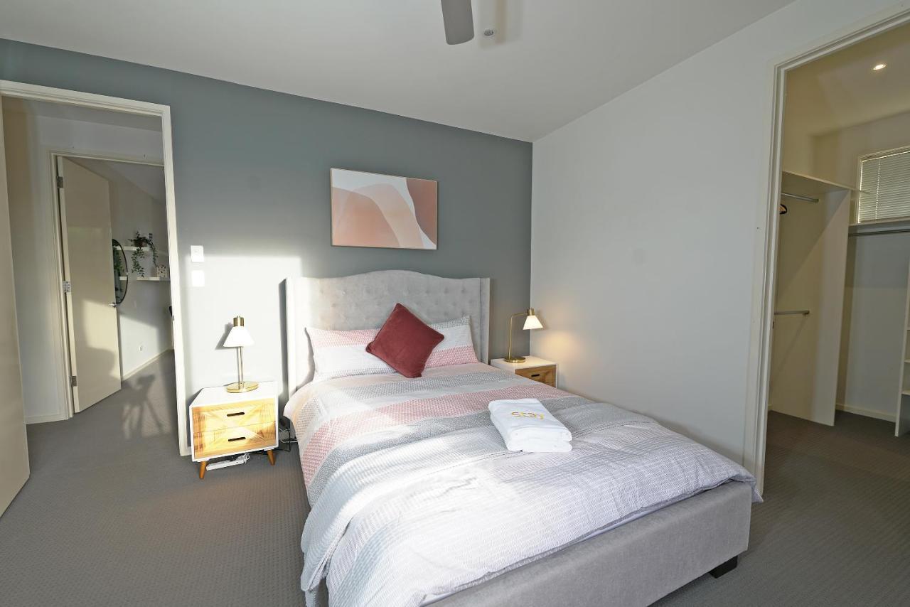 Luxury 7Brm Entire House Lakeview Blackswans Wifi Bbq Resort Point Cook Buitenkant foto