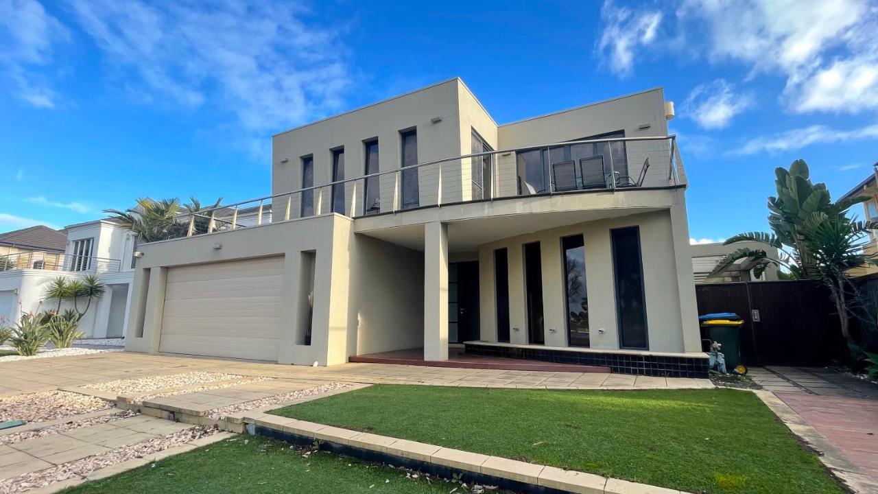 Luxury 7Brm Entire House Lakeview Blackswans Wifi Bbq Resort Point Cook Buitenkant foto